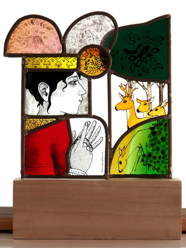 Queen counting her deer, stained glass panels on plinth, 37 x 27 x 9 cm.