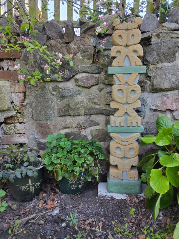 3 Wishes. Totem, joy, hope, love, gardens, carving, wordplay, messages