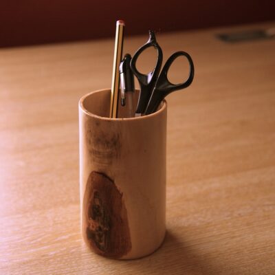 Derek Ruskin - Desktop pencil holder