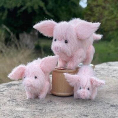 Jacqueline Berry - Three little pigs